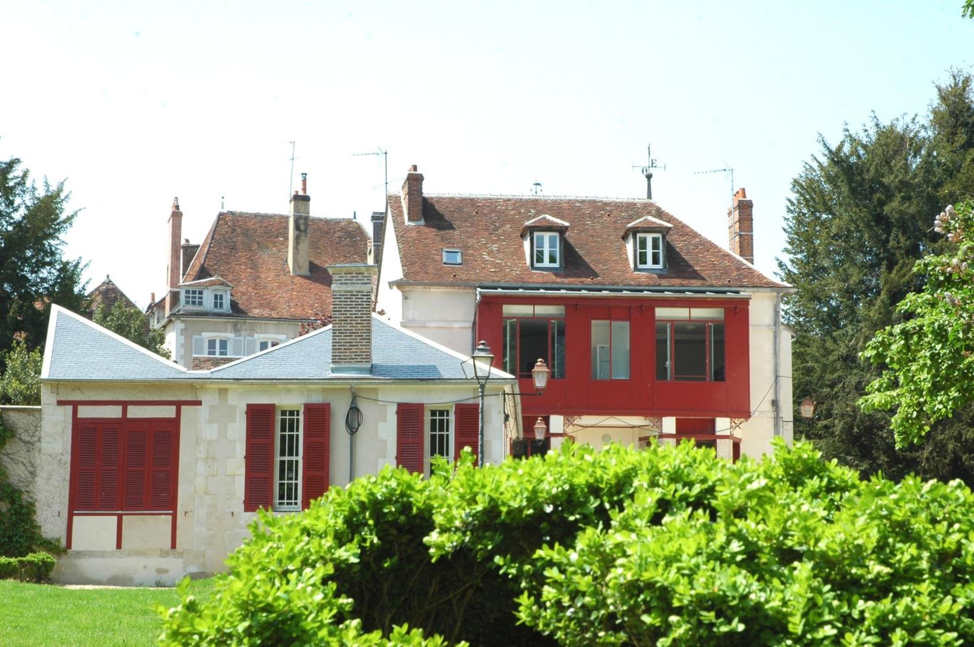 La Maison Des Randonneurs Hostel Auxerre Buitenkant foto