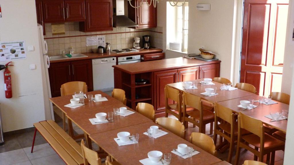 La Maison Des Randonneurs Hostel Auxerre Buitenkant foto