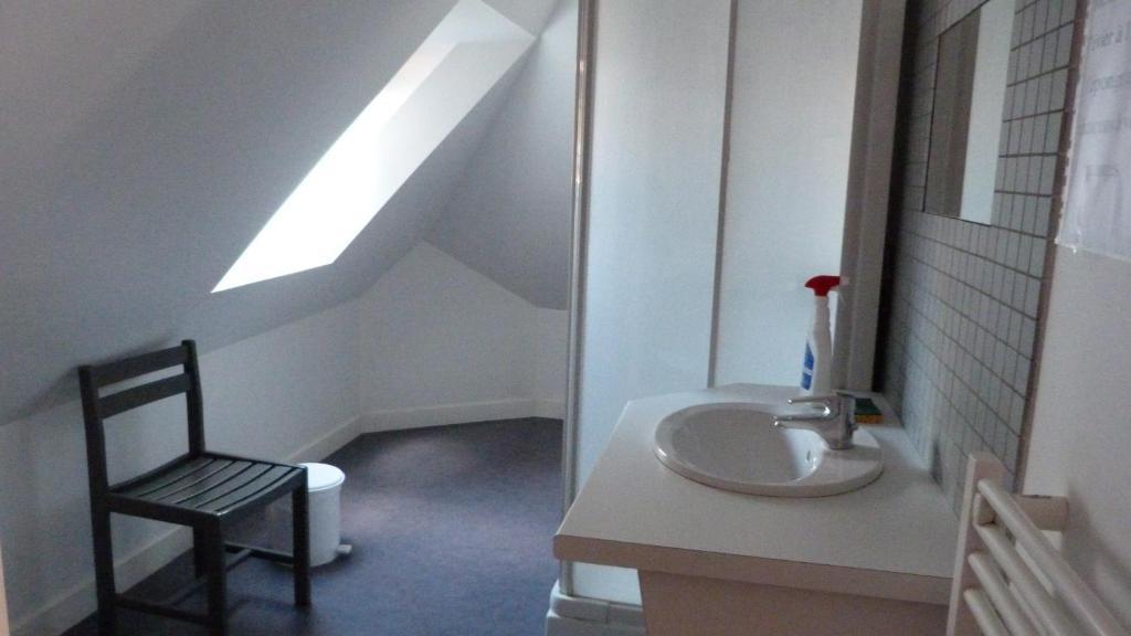 La Maison Des Randonneurs Hostel Auxerre Buitenkant foto