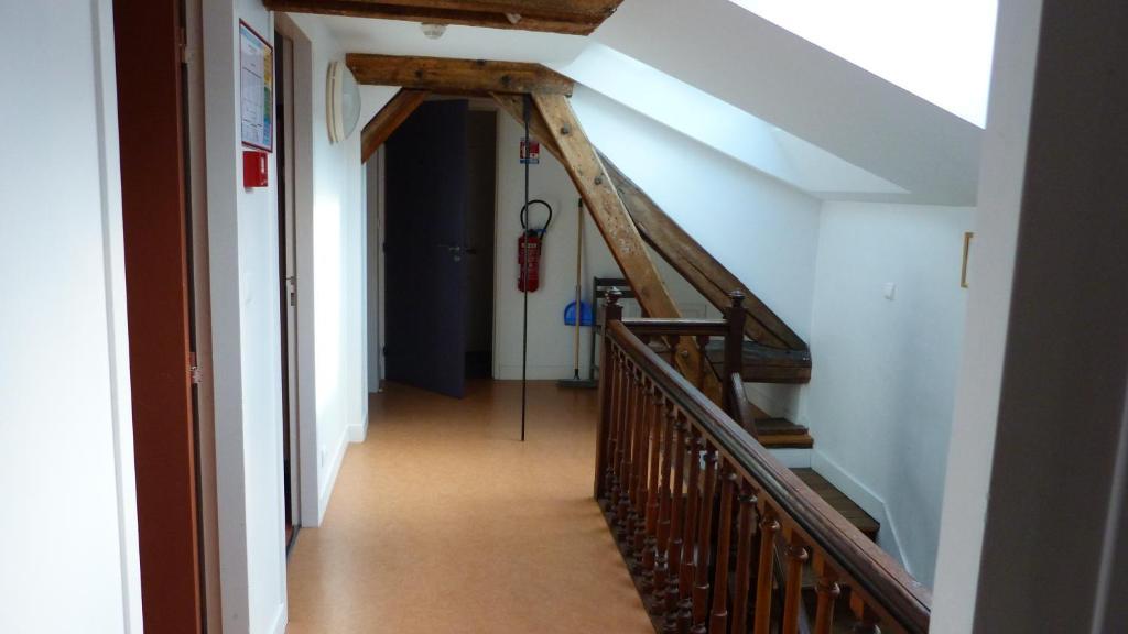 La Maison Des Randonneurs Hostel Auxerre Buitenkant foto