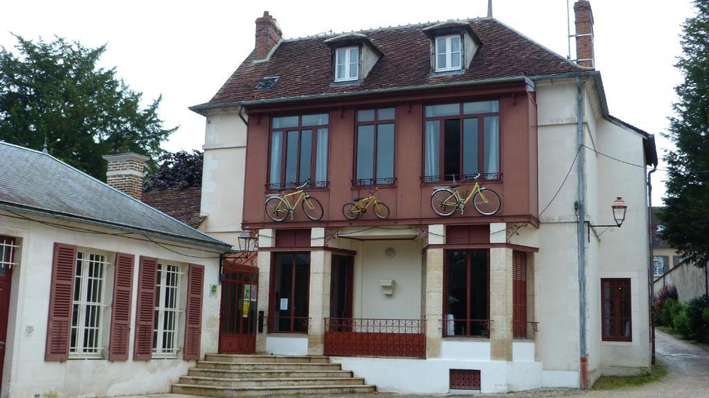 La Maison Des Randonneurs Hostel Auxerre Buitenkant foto