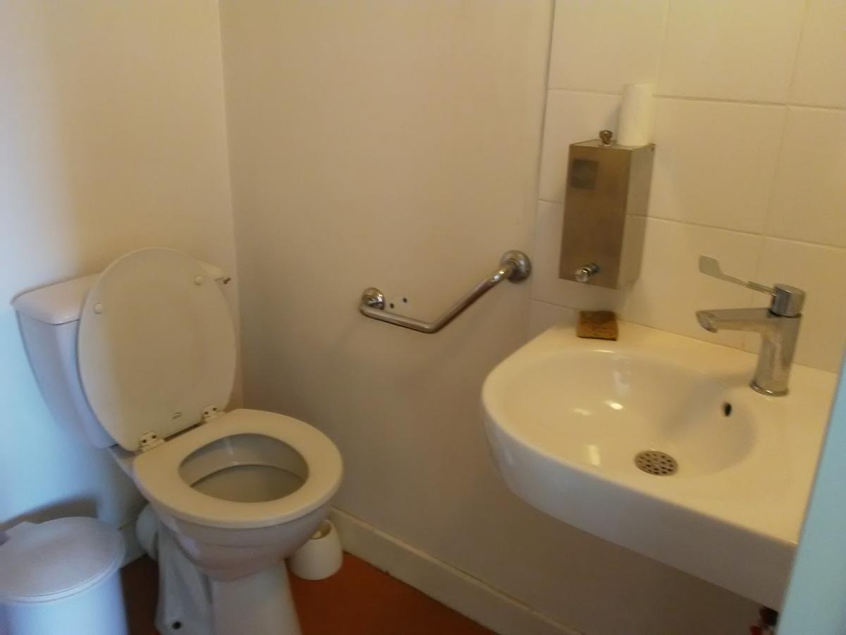 La Maison Des Randonneurs Hostel Auxerre Buitenkant foto
